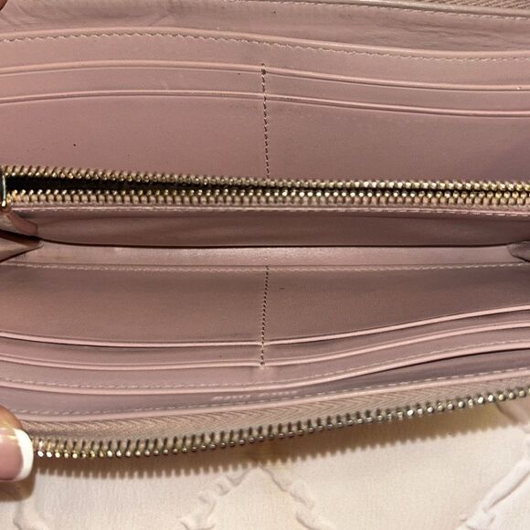 Authentic Miu Miu Leather Tan Zippy Wallet - Picture 4 of 11